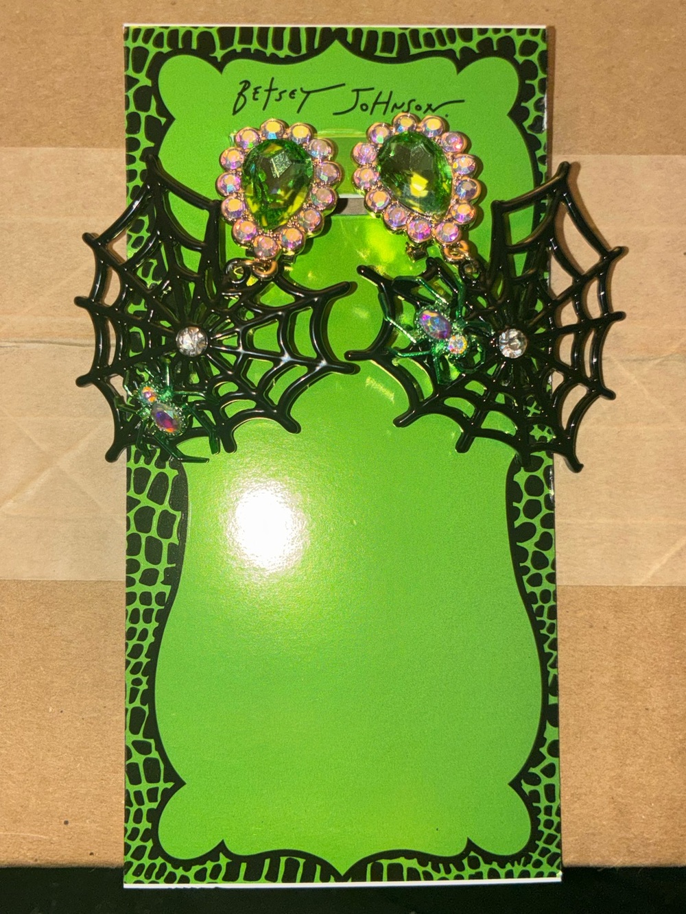 BETSEY JOHNSON Halloween Spiders Webs & Crystals Heart-Shaped Earrings NEW NWT